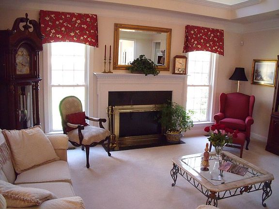 gaas fireplace in great room