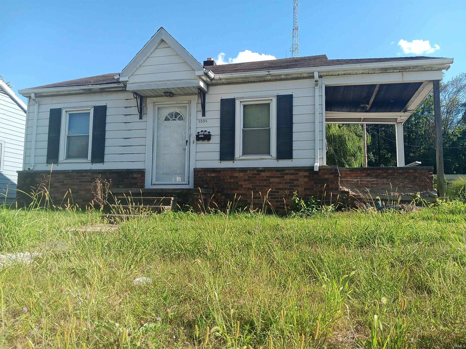 1005 E National Hwy photo 1