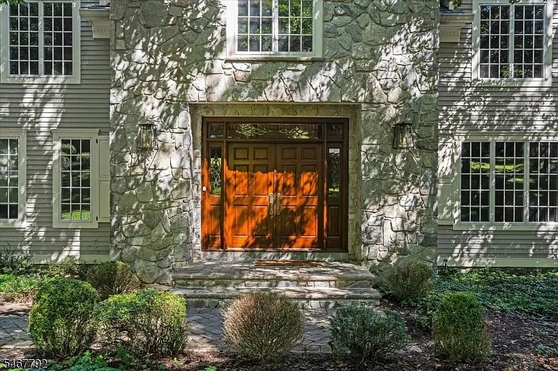 6 bed, 6.5 bath, $12,000 — Photo 2