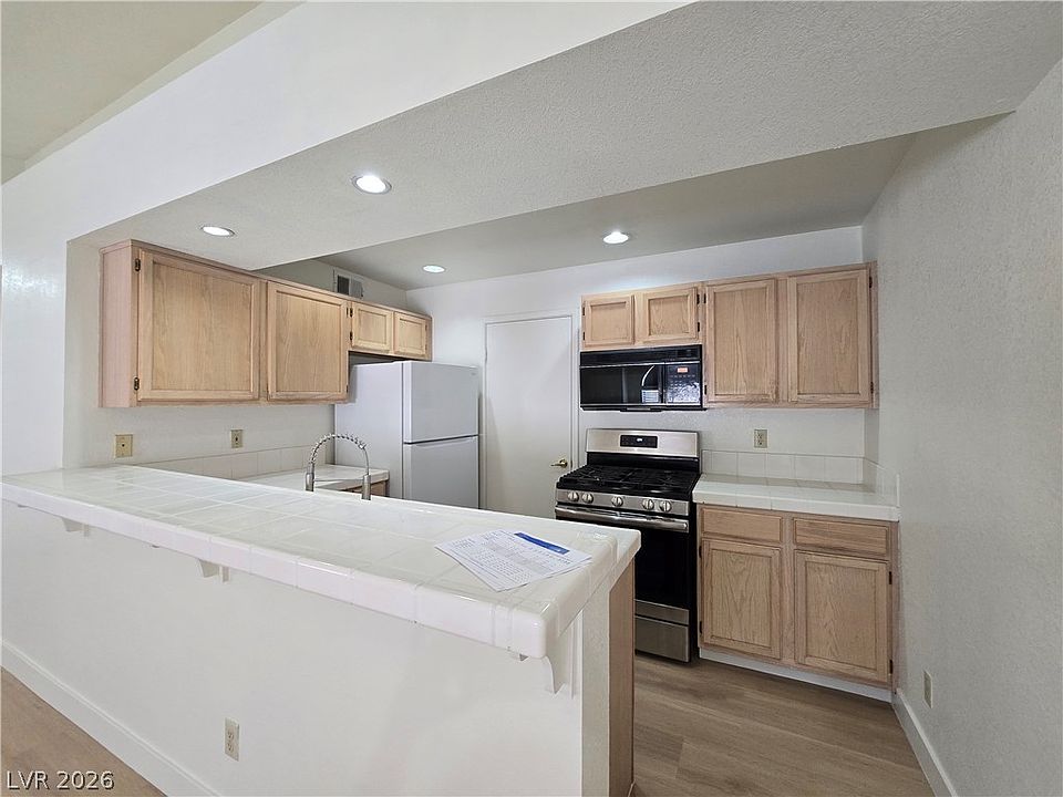 1st image of 7570 W Flamingo Rd Unit 206