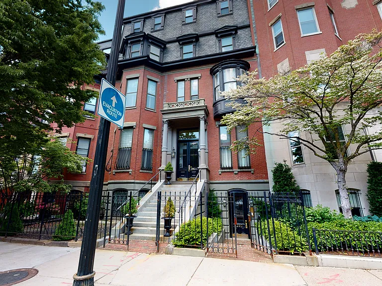 290 Beacon St #2 — Photo 22
