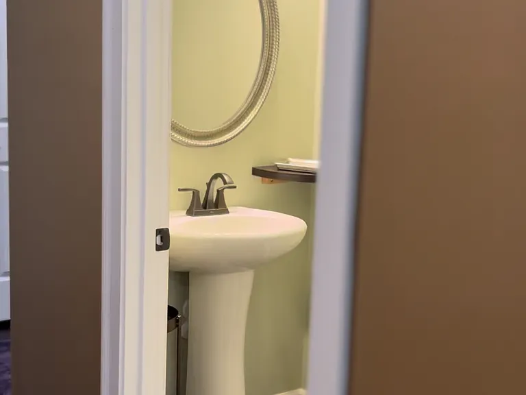4010 Lake Manor Way — Photo 31