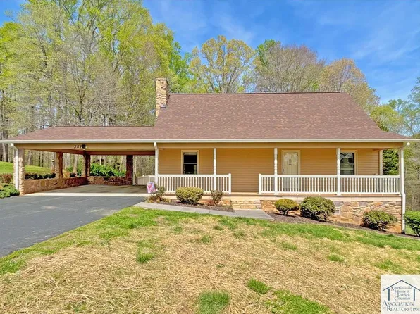 386 Marhill Dr, Ridgeway, VA 24148
