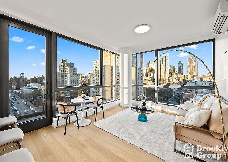 1st image of 556 Baltic St #709