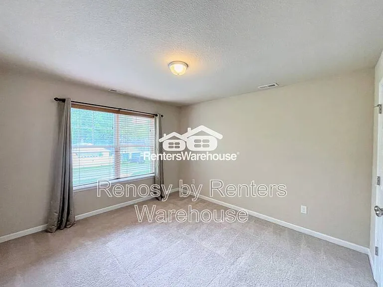 4139 Franklin St — Photo 33