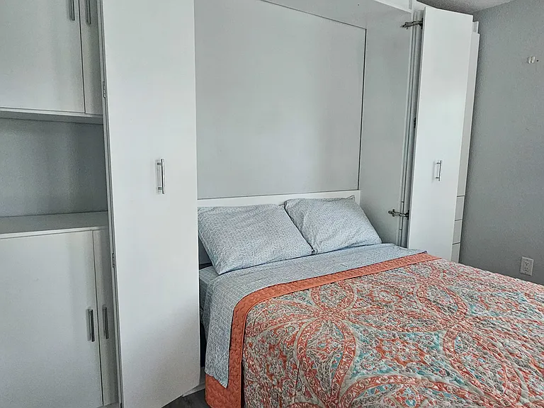 Murphy bed full size