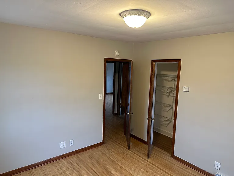 2925 Glenhurst Ave S #1 — Photo 14