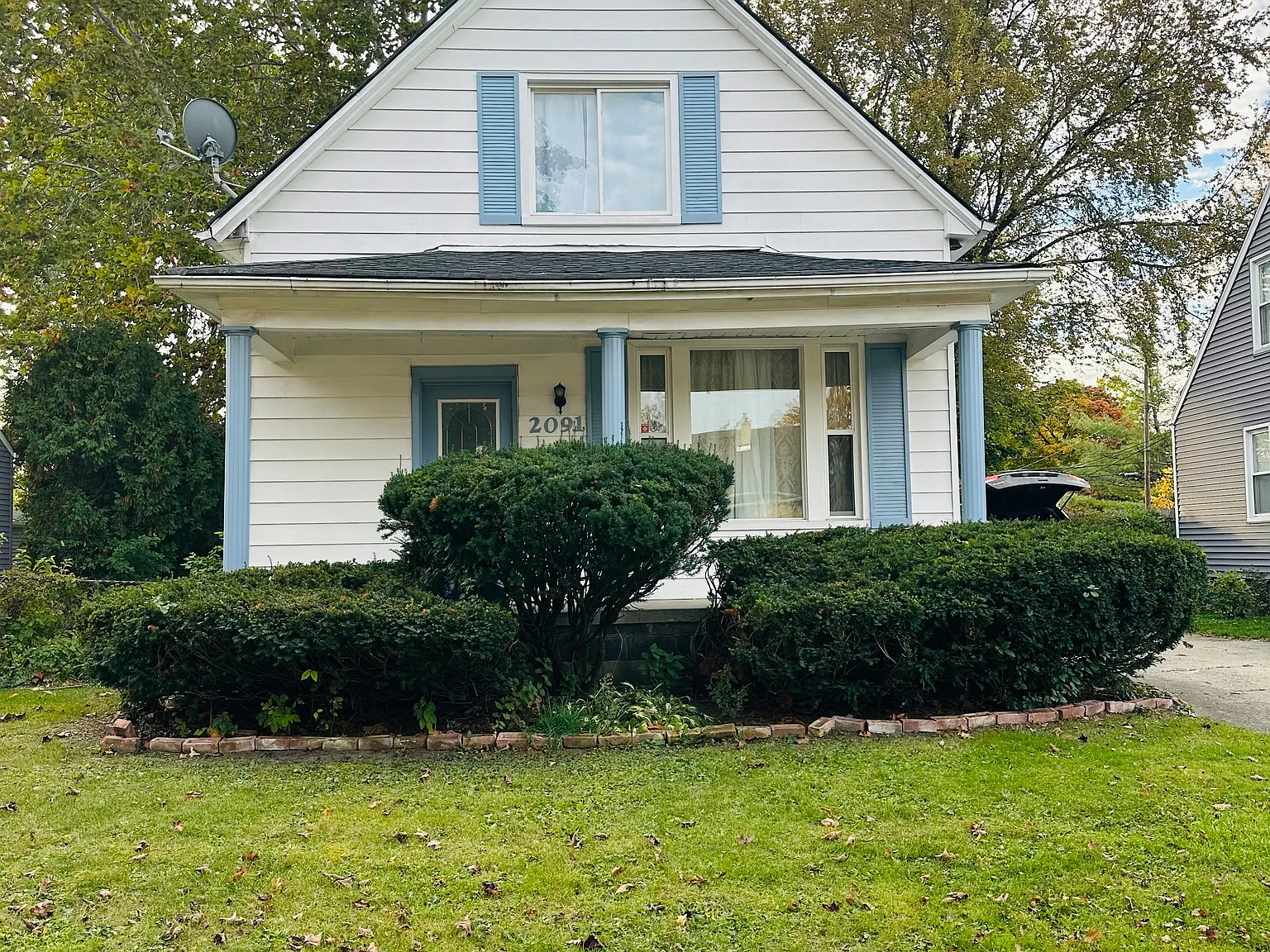 4 bed, 1403 sqft, $2,600 — Photo 1
