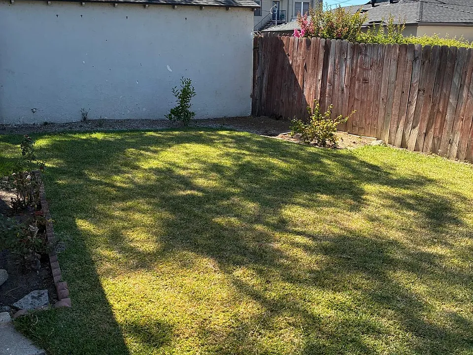 863 Morada Pl