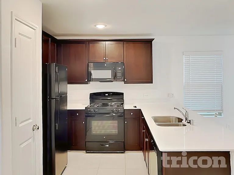 2602 Vavra Ln — Photo 6