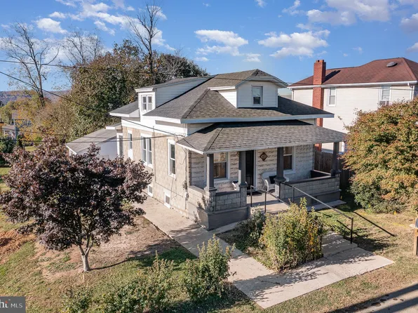 60 Locust St, Harrisburg, PA 17113