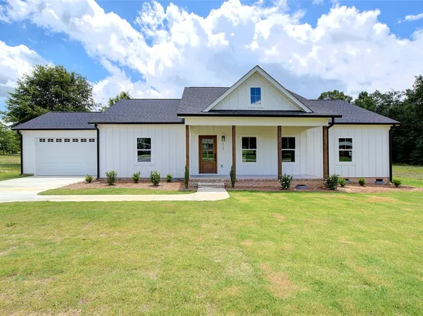 410 Edgewood Dr, Belton, SC 29627
