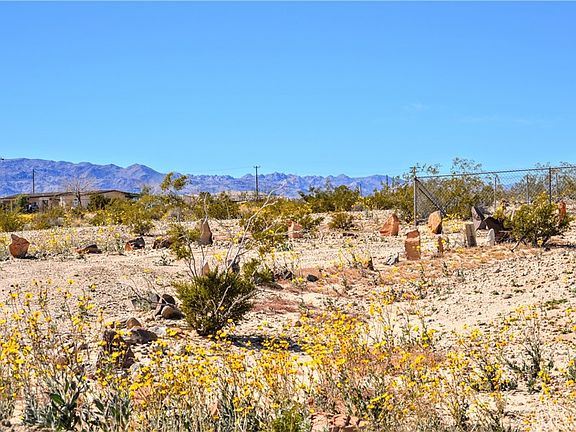 3rd image of 4040 Peter Rabbit Trl