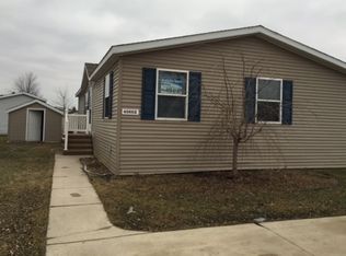 45662 Nichole Dr, Macomb, MI 48044