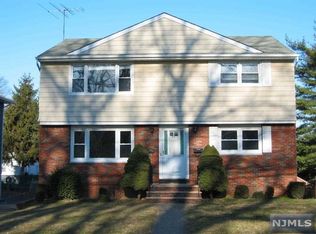 56 Scoles Ave FLOOR 2, Clifton, NJ