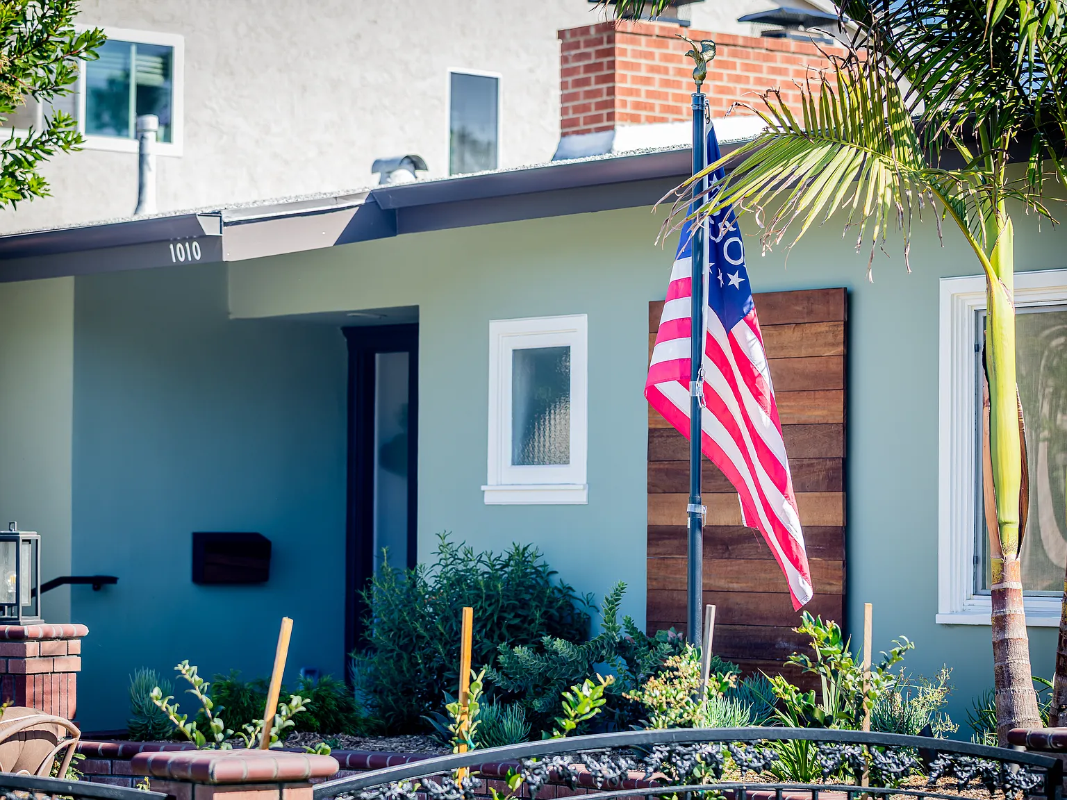 3 bed, 1839 sqft, $7,850 — Photo 3