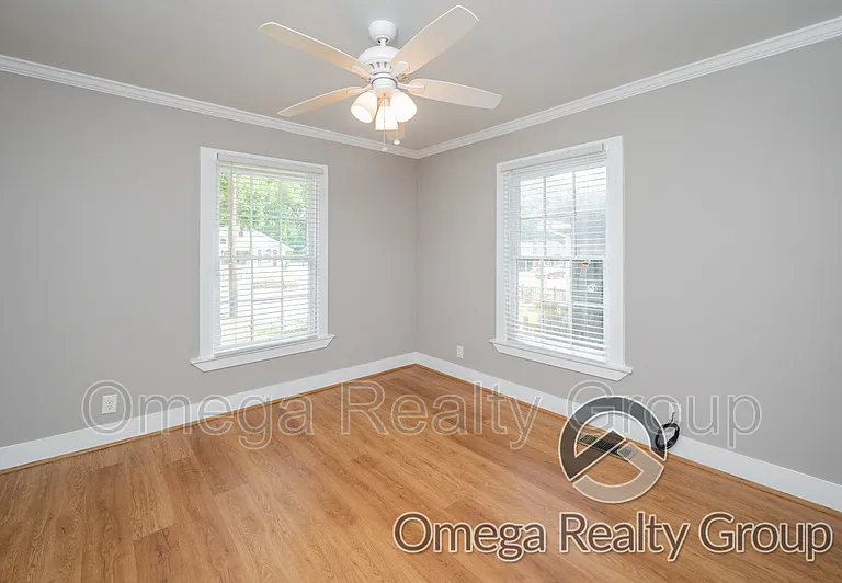 2104 Yancey Ave — Photo 25