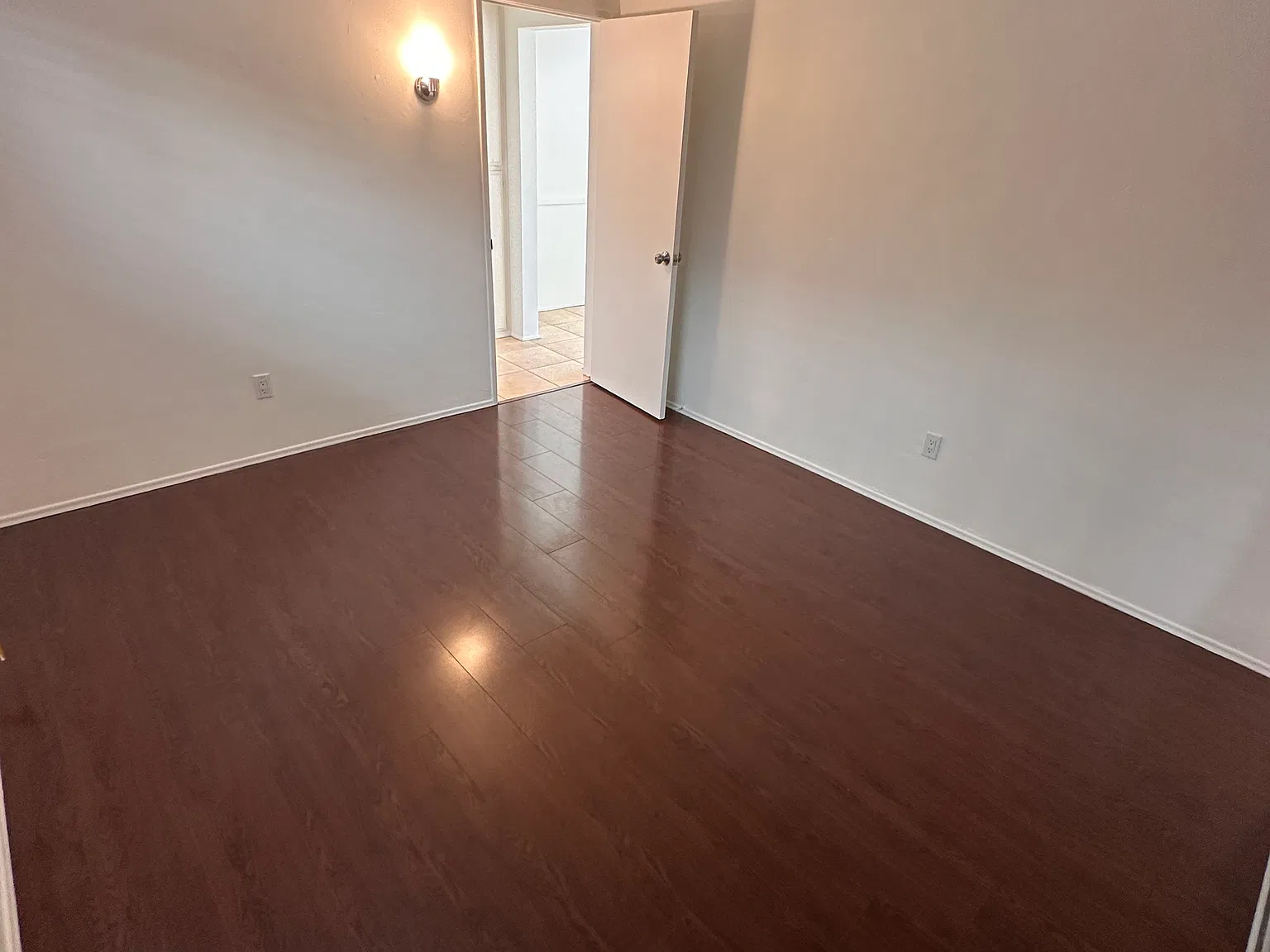 1 bed, 548 sqft, $1,800 — Photo 2