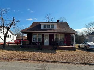 307 S 5th Ave, Mayodan, NC 27027
