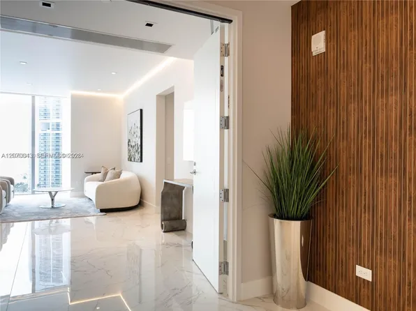 18501 Collins Ave #1104, Sunny Isles Beach, FL 33160