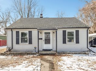 20015 Five Points St, Redford, MI 48240