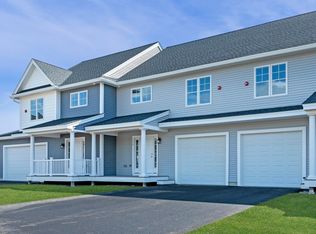 41 Crestview Way, Raymond, NH 03077