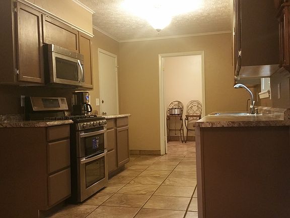 5th image of 621 Beth Dr