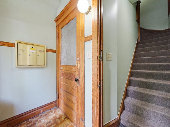 3rd image of 3438 N Seeley Ave