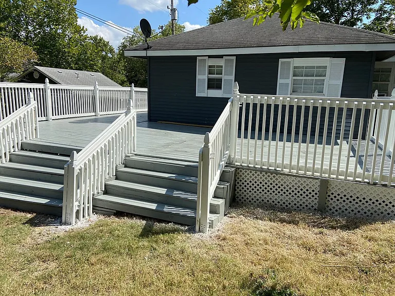 703 Brown St — Photo 27