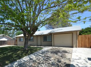 8671 Kiwi Cir, Elk Grove, CA 95624