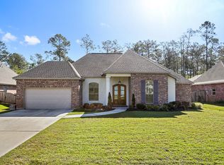 408 Belle Pointe Dr, Madisonville, LA 70447
