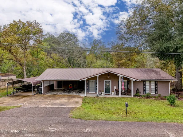 107 Jennifer Dr, Vicksburg, MS 39183
