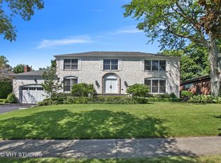 855 Thackeray Dr, Highland Park, IL 60035