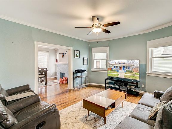 3rd image of 1705 College Ave