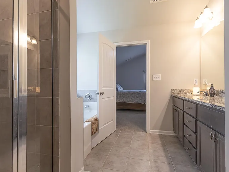 202 Warhawk Dr — Photo 33
