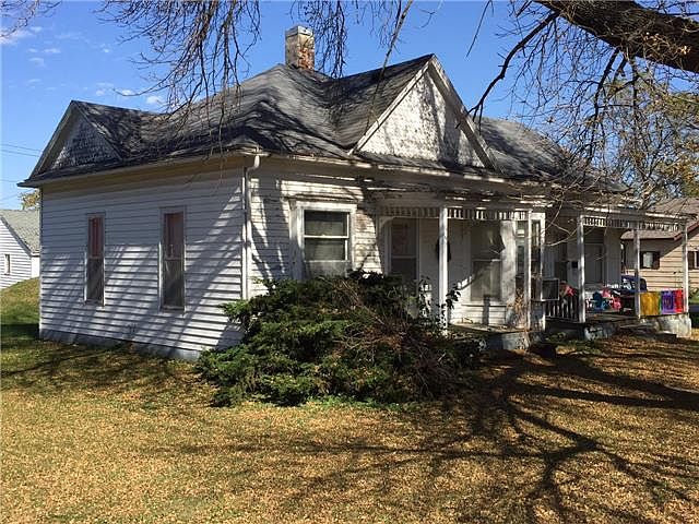 2nd image of 501 W Jefferson St