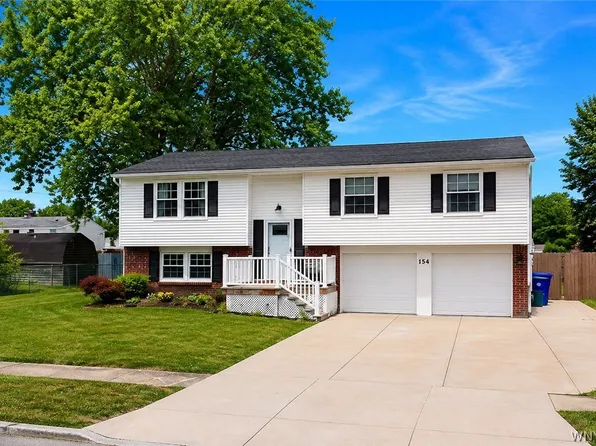 154 Garry Dr, West Seneca, NY 14224