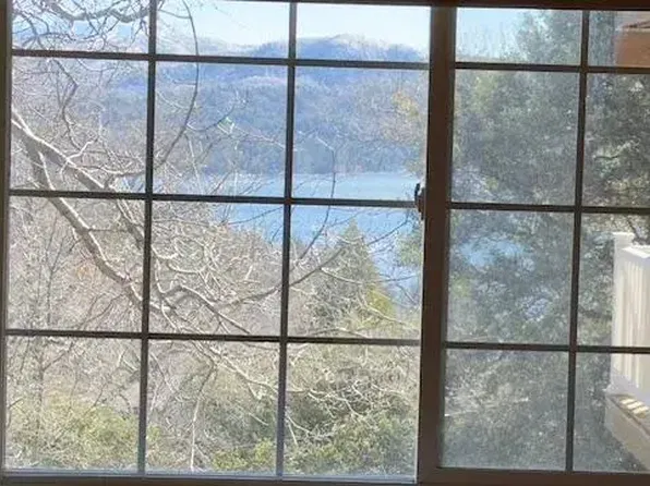 1121 Nadelhorn Dr, Lake Arrowhead, CA 92352