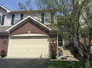6 Shade Tree Ct, Algonquin, IL 60102