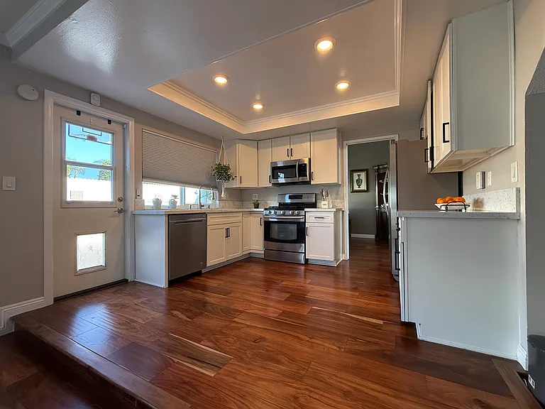 3816 Mistral Dr — Photo 2
