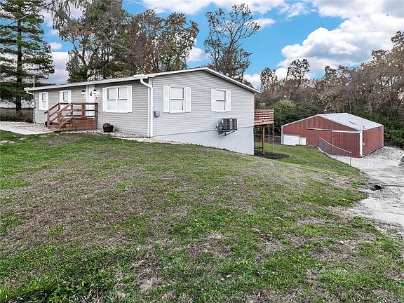 3rd image of 10 Southern Dr