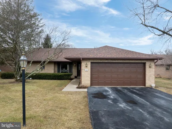 1245 Westerly Pkwy APT 50, State College, PA 16801