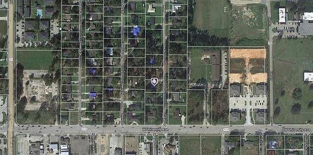 1st image of 105 Elm Dr