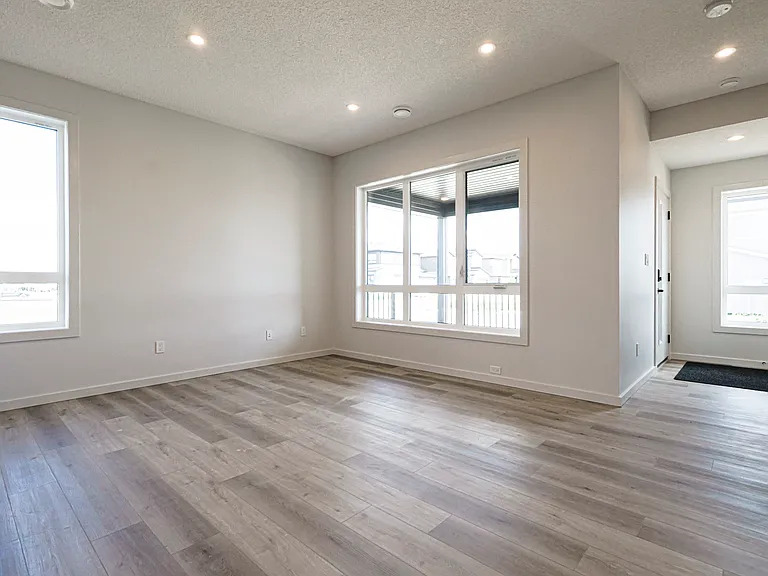 114 Greenfield Way — Photo 6