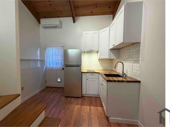 57 Grandview Ave #B