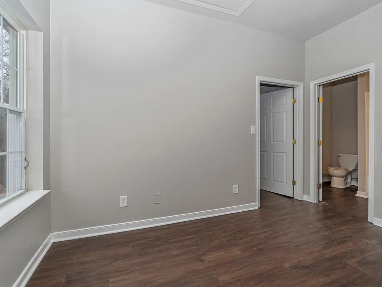 2413 Lamb Ave #4 — Photo 15
