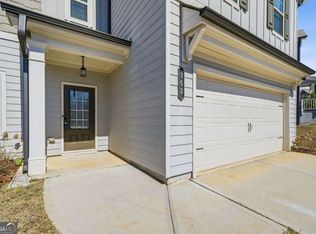 362 Auburn Crossing Dr, Auburn, GA