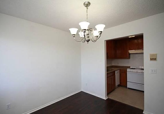 4th image of 1310 E Acacia Ave APT 105