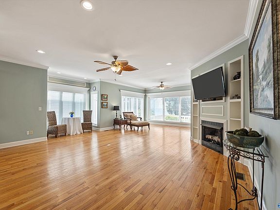 3rd image of 6388 Turtle Bay Way