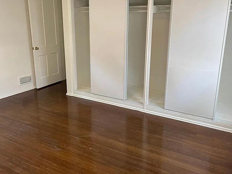 10940 Roebling Ave #10940 — Photo 5